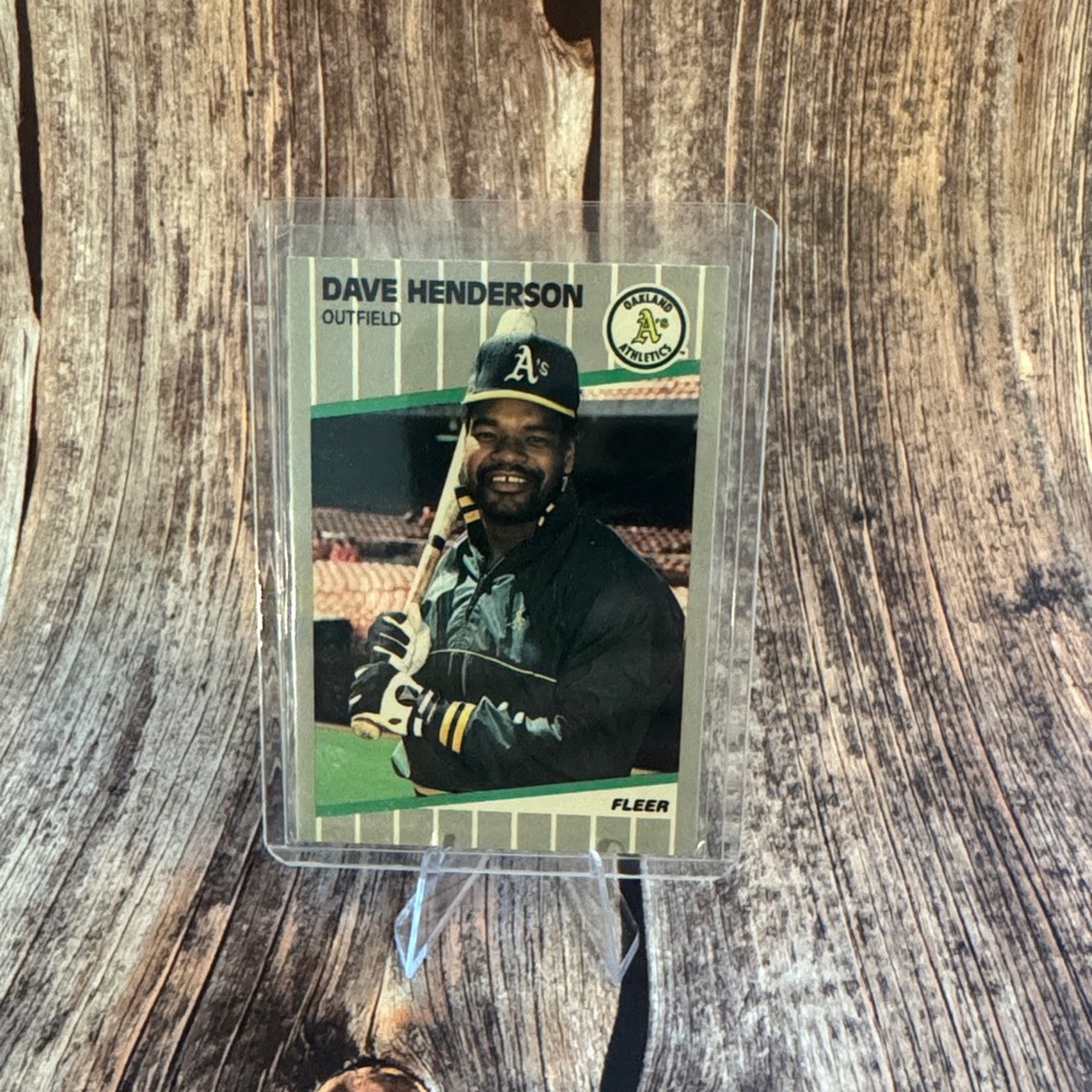 Vintage 1989 Fleer Dave Henderson #10 Baseball Trading Card Item #ME5240